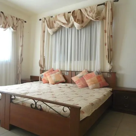 Malamar Villa *